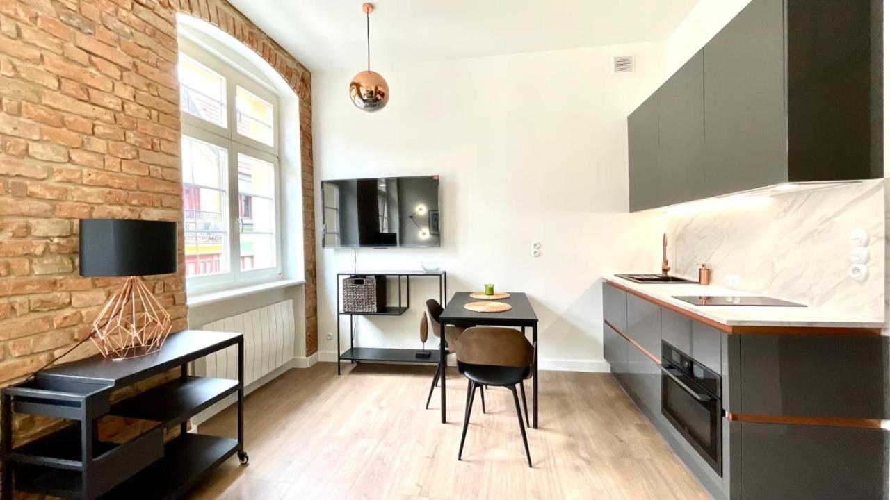 Zielona Kanapa - Za 100M Rynek Breslavia Exterior foto